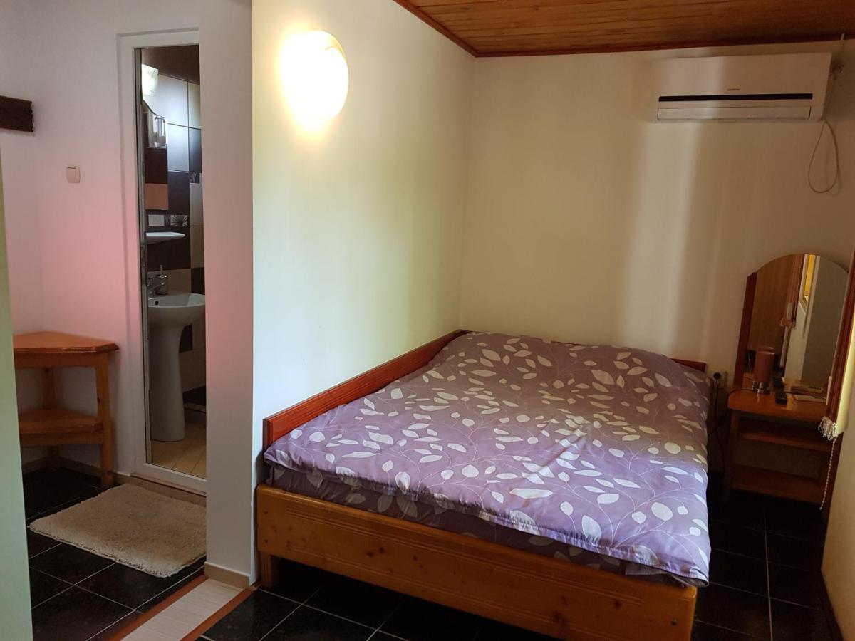 Casa Simona Ξενοδοχείο Două Mai Εξωτερικό φωτογραφία